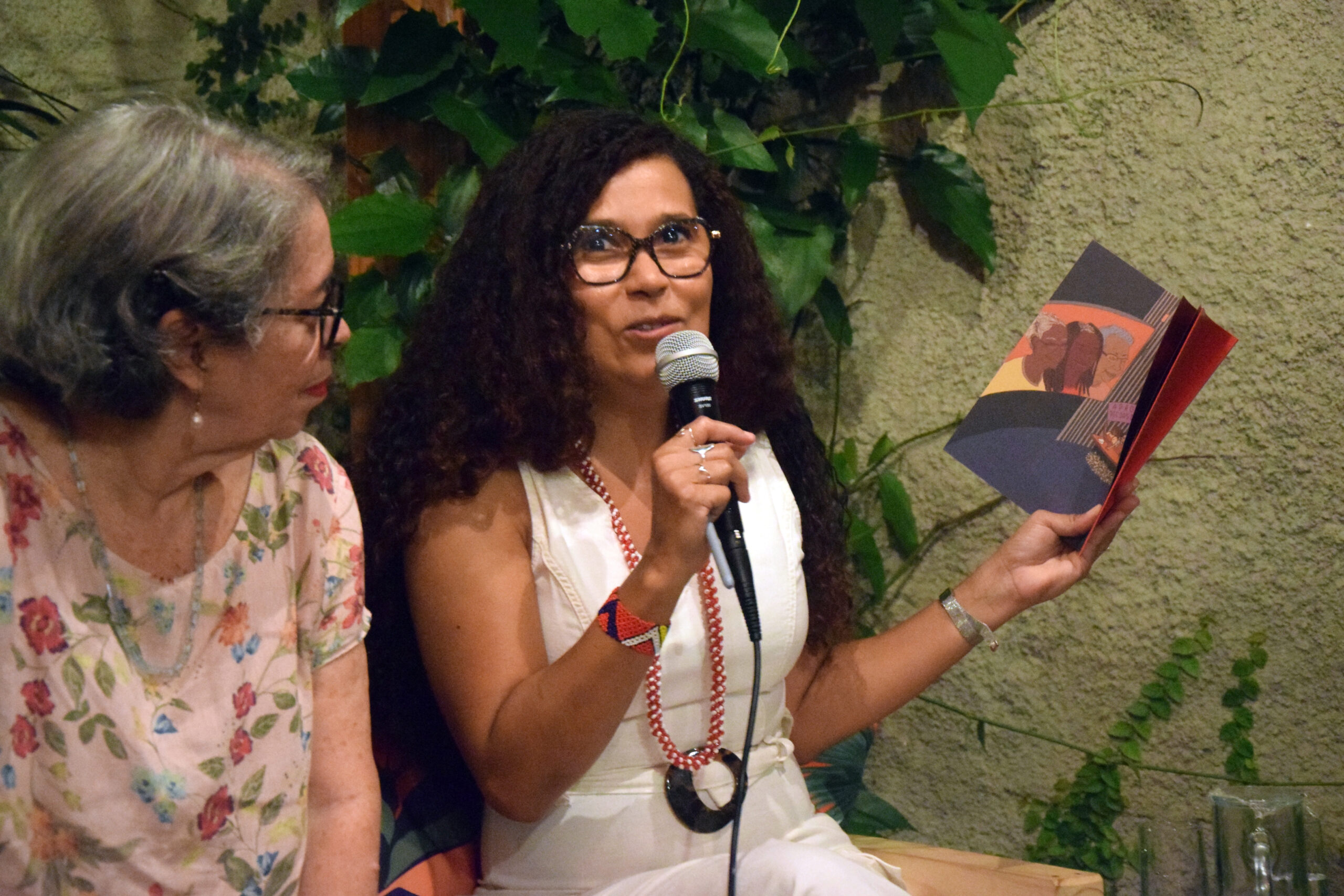 Ação Cultural Feminista debate sobre Trabalho e Cuidado