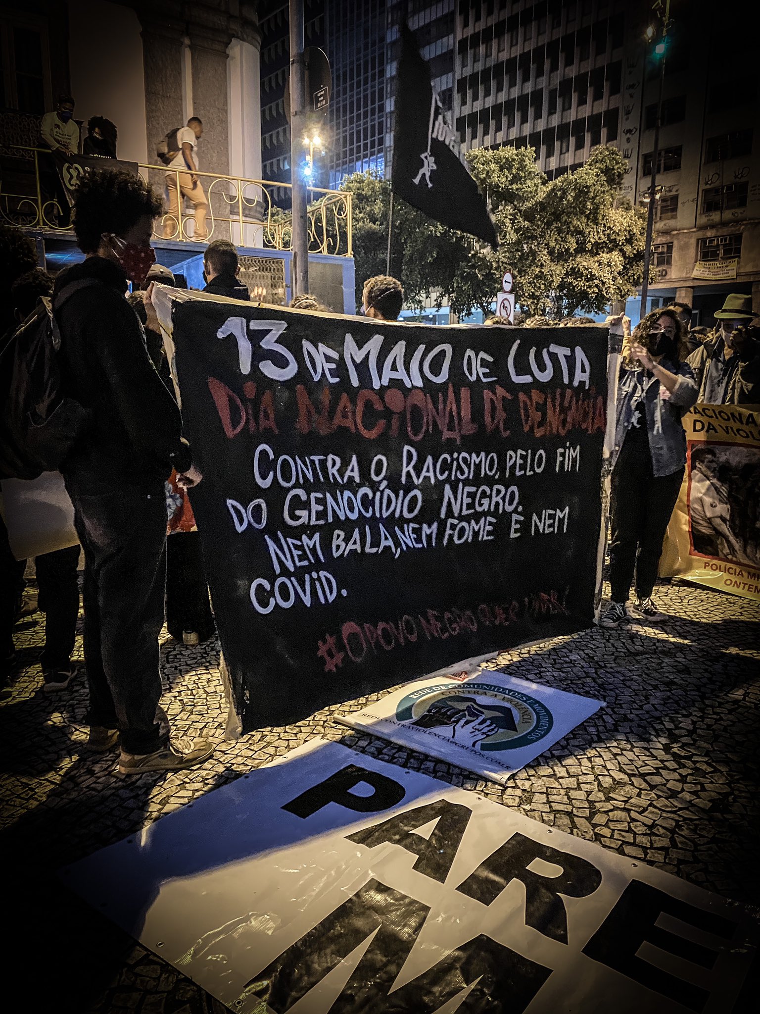#13deMaioNasRuas: milhares vão às ruas contra o genocídio do povo negro