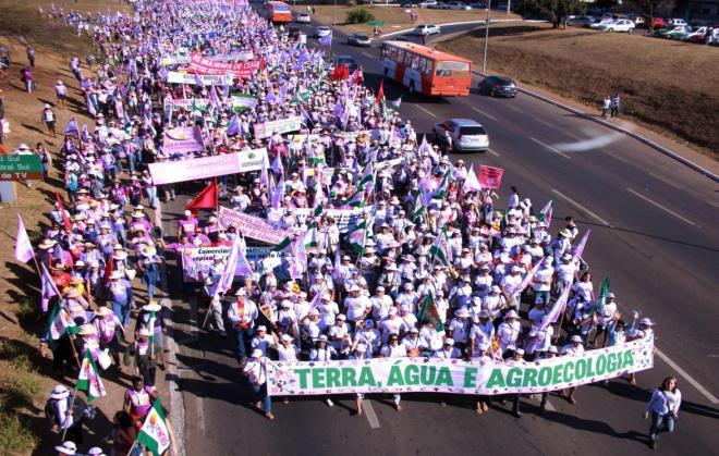 Margaridas seguem em marcha por acesso à terra, direito à água e em defesa da agroecologia