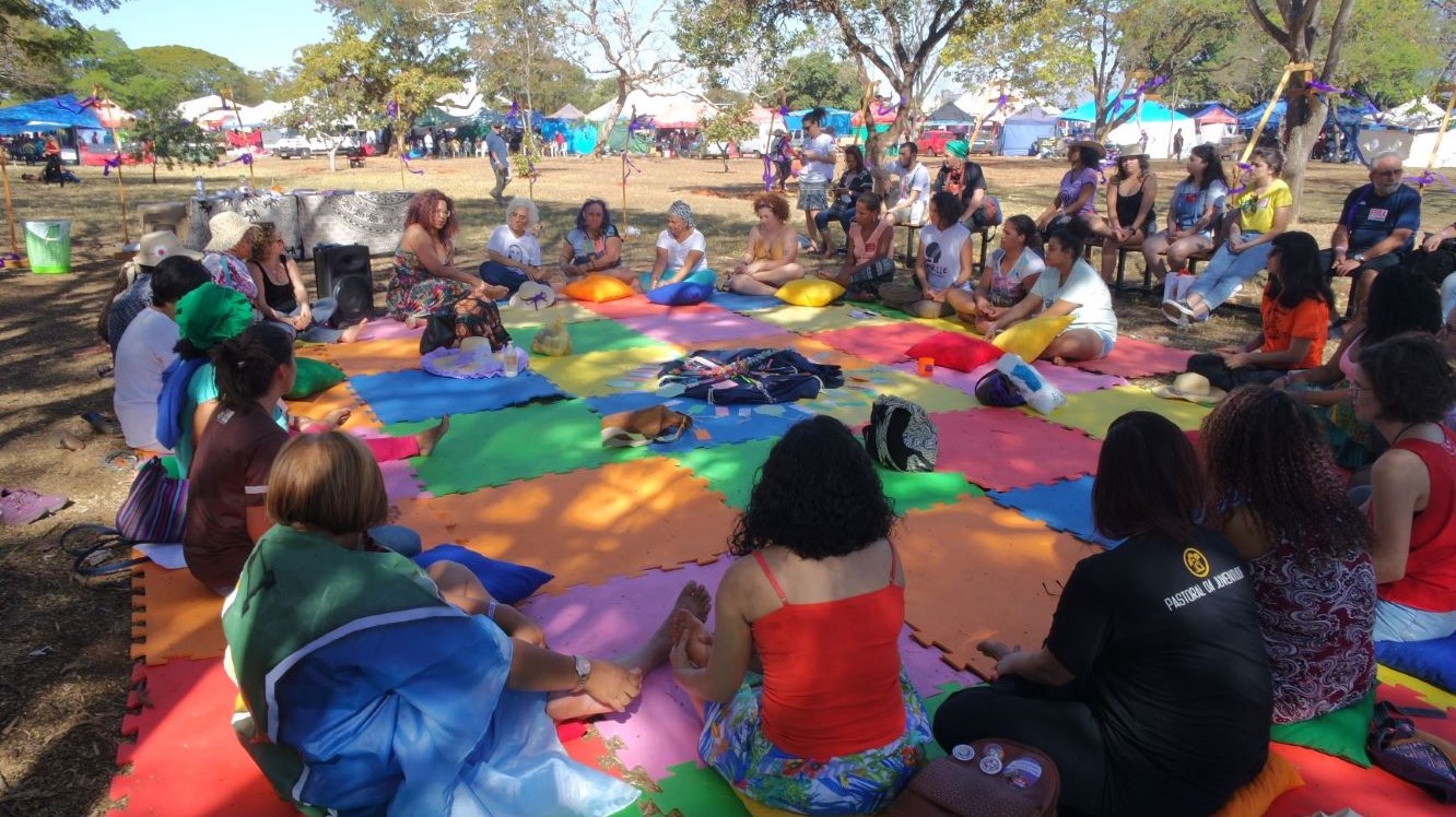 Ativistas têm momento de autocuidado e cuidado na programação da Marcha das Margaridas