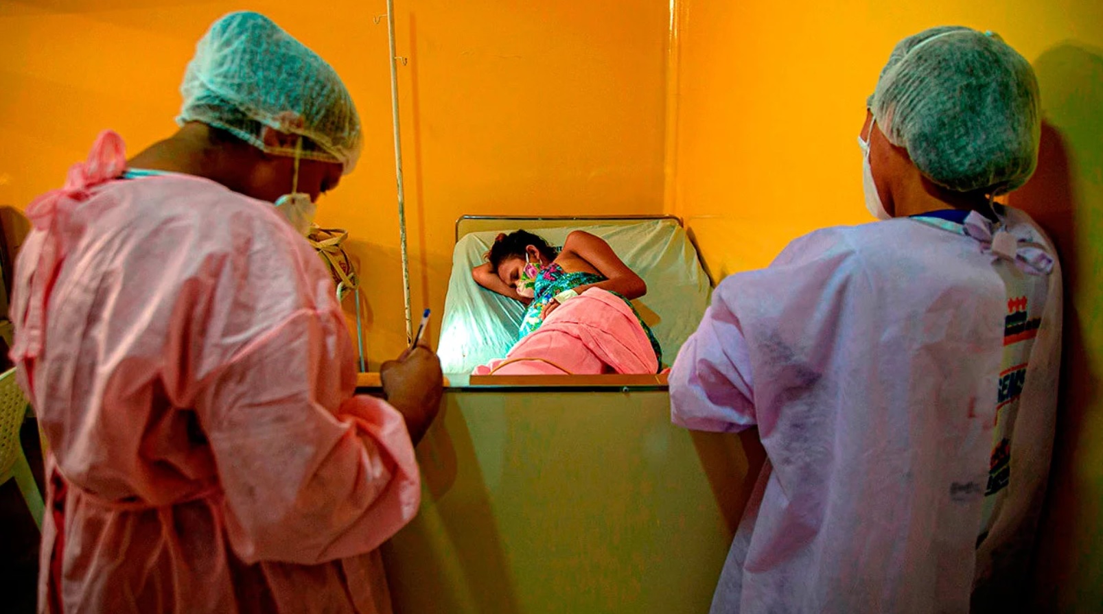 “Por dia, duas grávidas morrem de COVID-19 no Brasil”