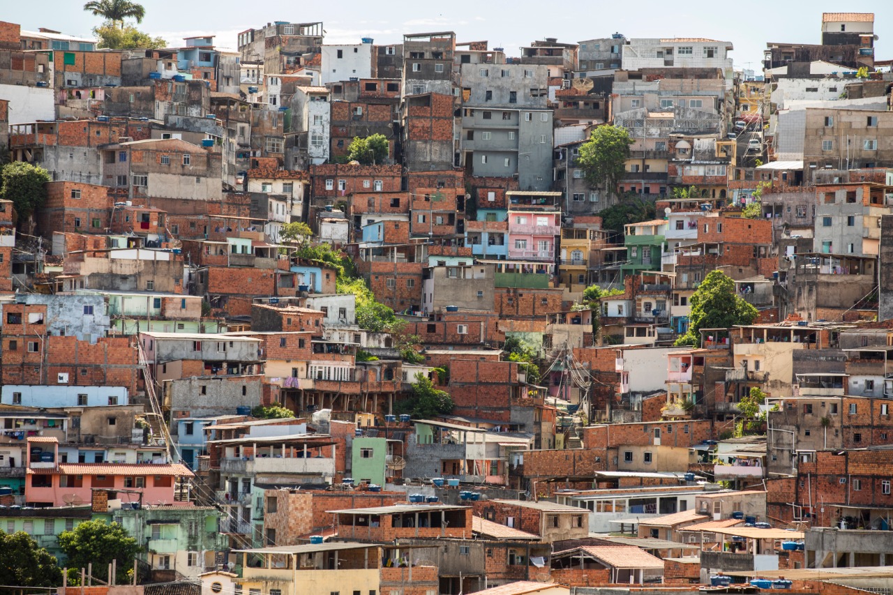 Visibilizar o real: a Revolução Solidária