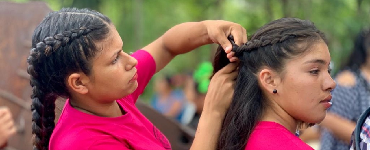 25N en Paraguay: Marcha y trenzas contra la violencia