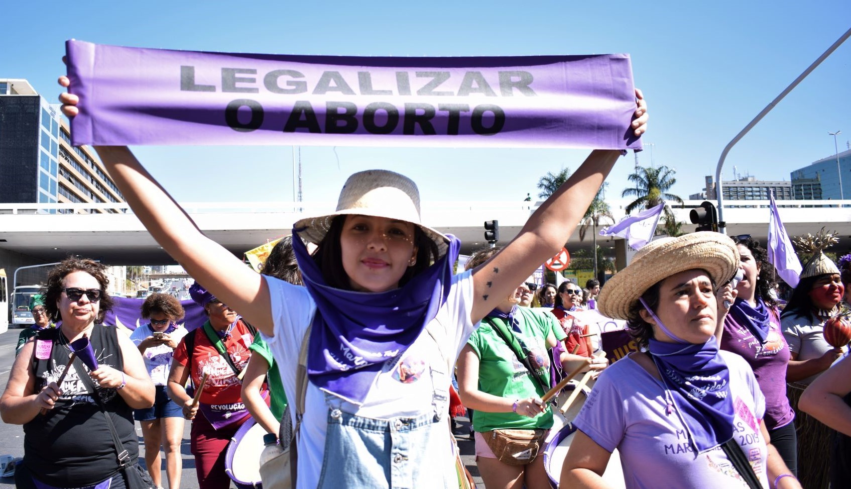 Em defesa delas: a luta pela descriminalização do aborto no Brasil