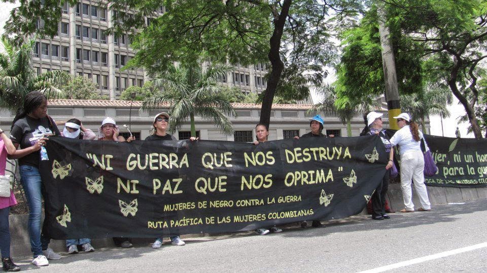 Colômbia – “Es hora de  parar la Guerra”