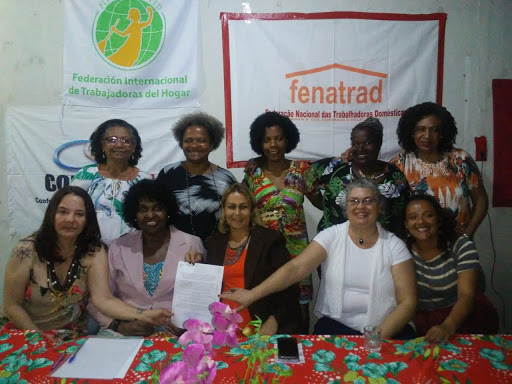 Festa nenhuma: “Trabalhadoras domésticas vão a Disney à trabalho”